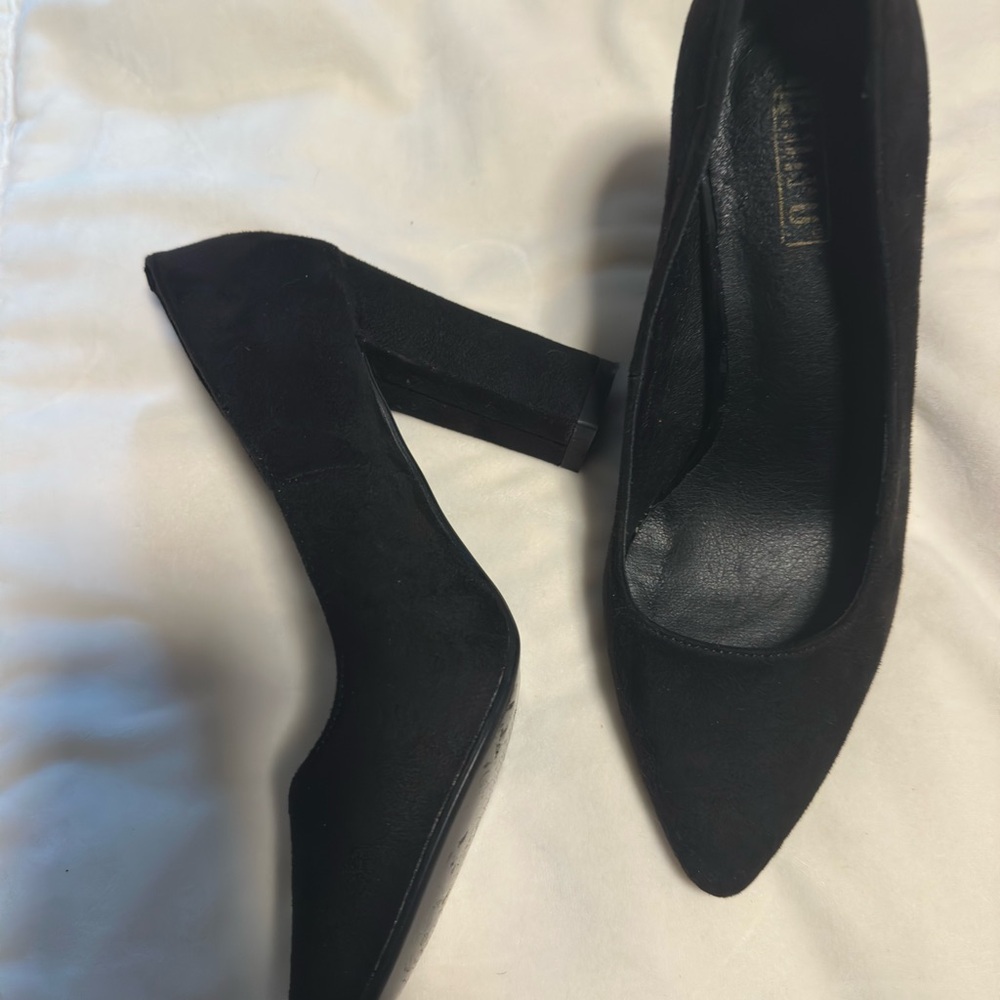 Amazon Classic Black Heels